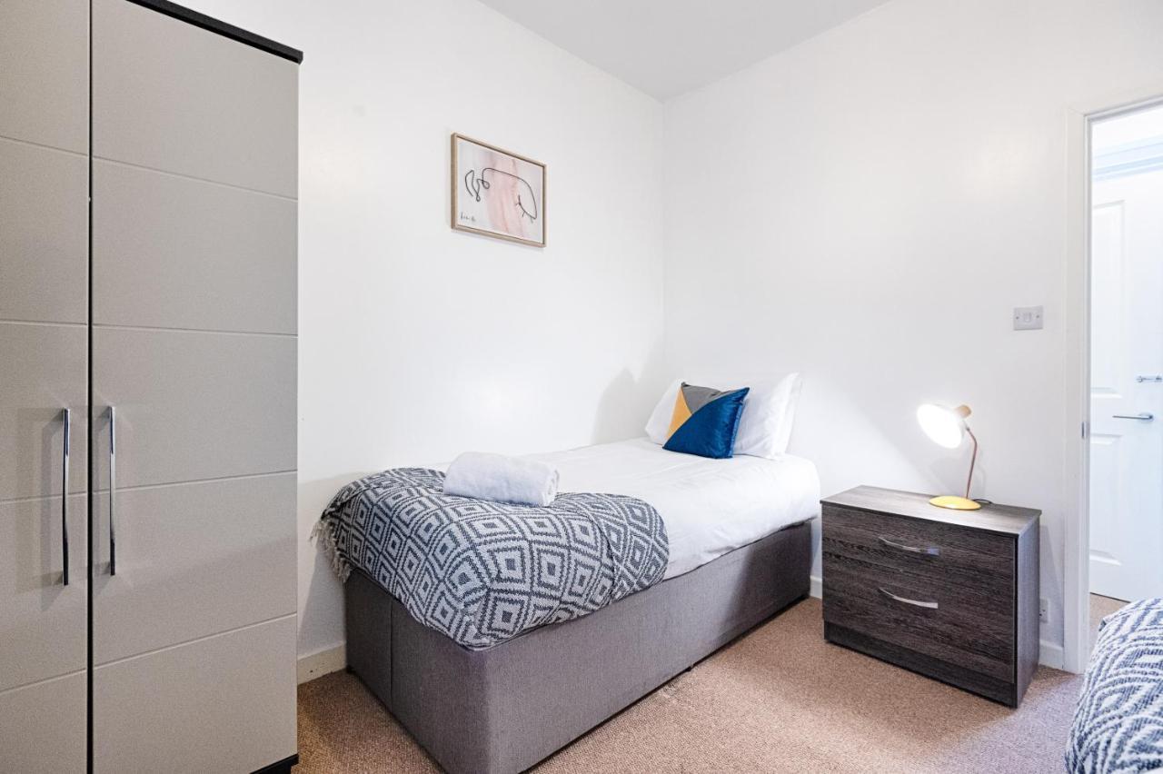 Parking, Smart Tv'S In All Rooms! Суонси Экстерьер фото